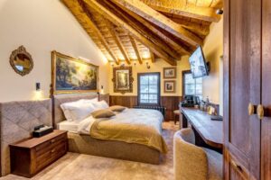 PIPER LODGE-30